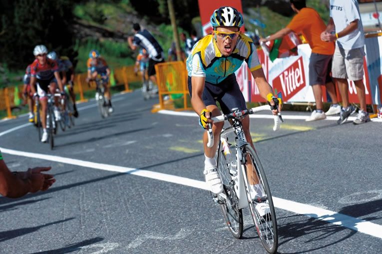 El dopaje, por supuesto, había plagado el Tour al menos desde finales de la década de 1980, pero fue el escándalo Festina lo que hizo fue hacer visible el problema a la gran mayoría del público. Otro escándalo, esta vez con el equipo Telekom alemán, en 2006, dió conciencia mayor al problema una vez más. Un año más tarde, el corredor español Alberto Contador ganó el Tour, sólo para ser despojado del título un año más tarde por dopaje.