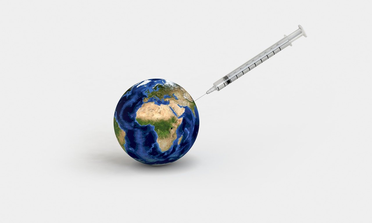 El mundo hay que vacunar