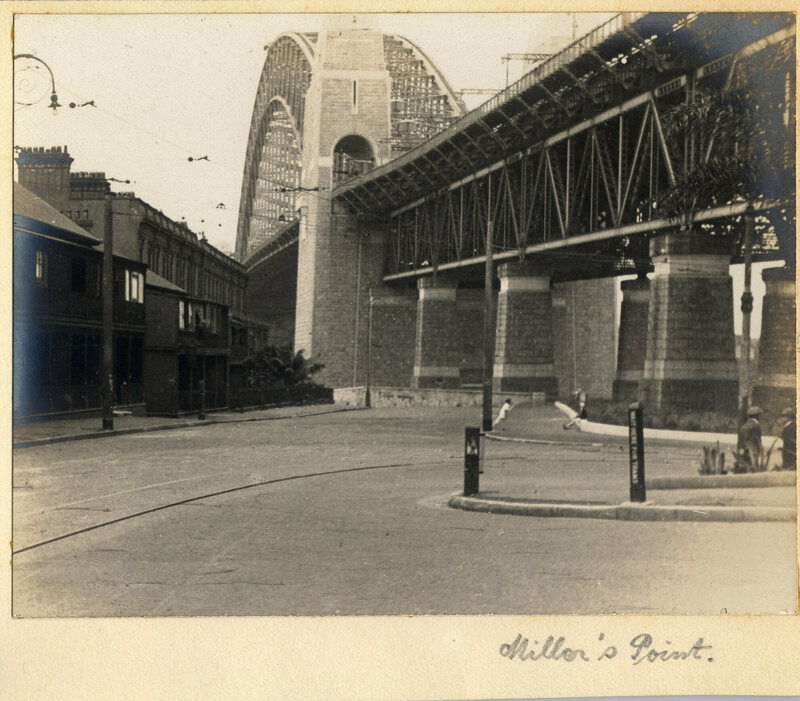 Miller's Point, cerca del puente del puerto de Sídney y cerca del lugar donde se encontró a Reginald William Lloyd Holmes con un disparo. (Foto: Royal Australian Historical Society/Dominio público)