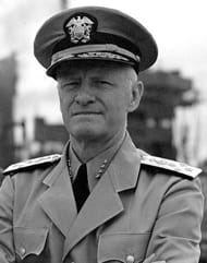 Almirante Chester Nimitz
